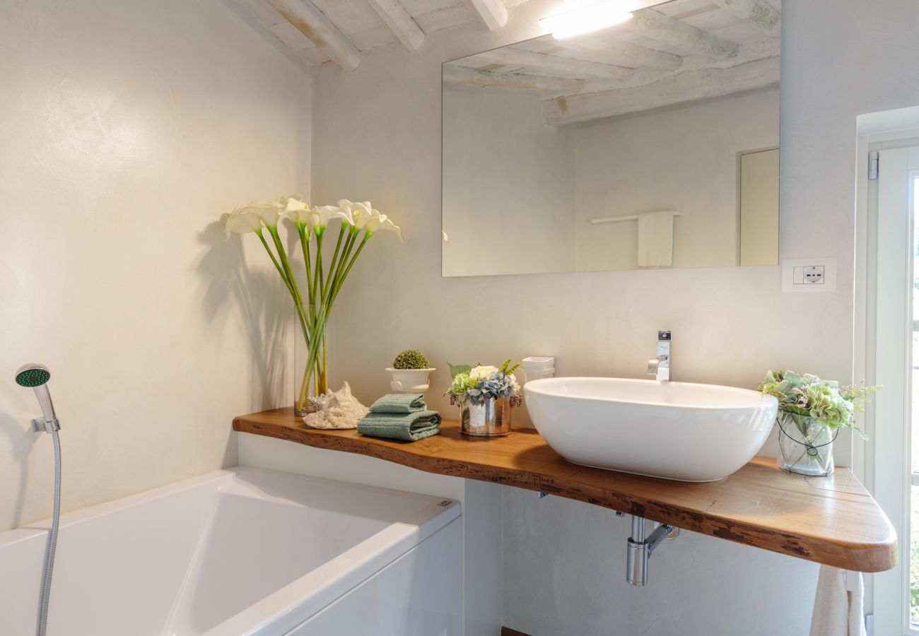 Villa in Pieve a Elici - Villa Riviera