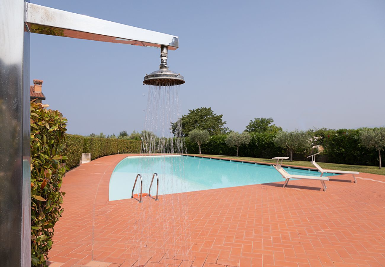 Ferienwohnung in Lazise - Regarda – Wohnung Miralago in Lazise mit privat Garten, Pool, Hund erlaubt