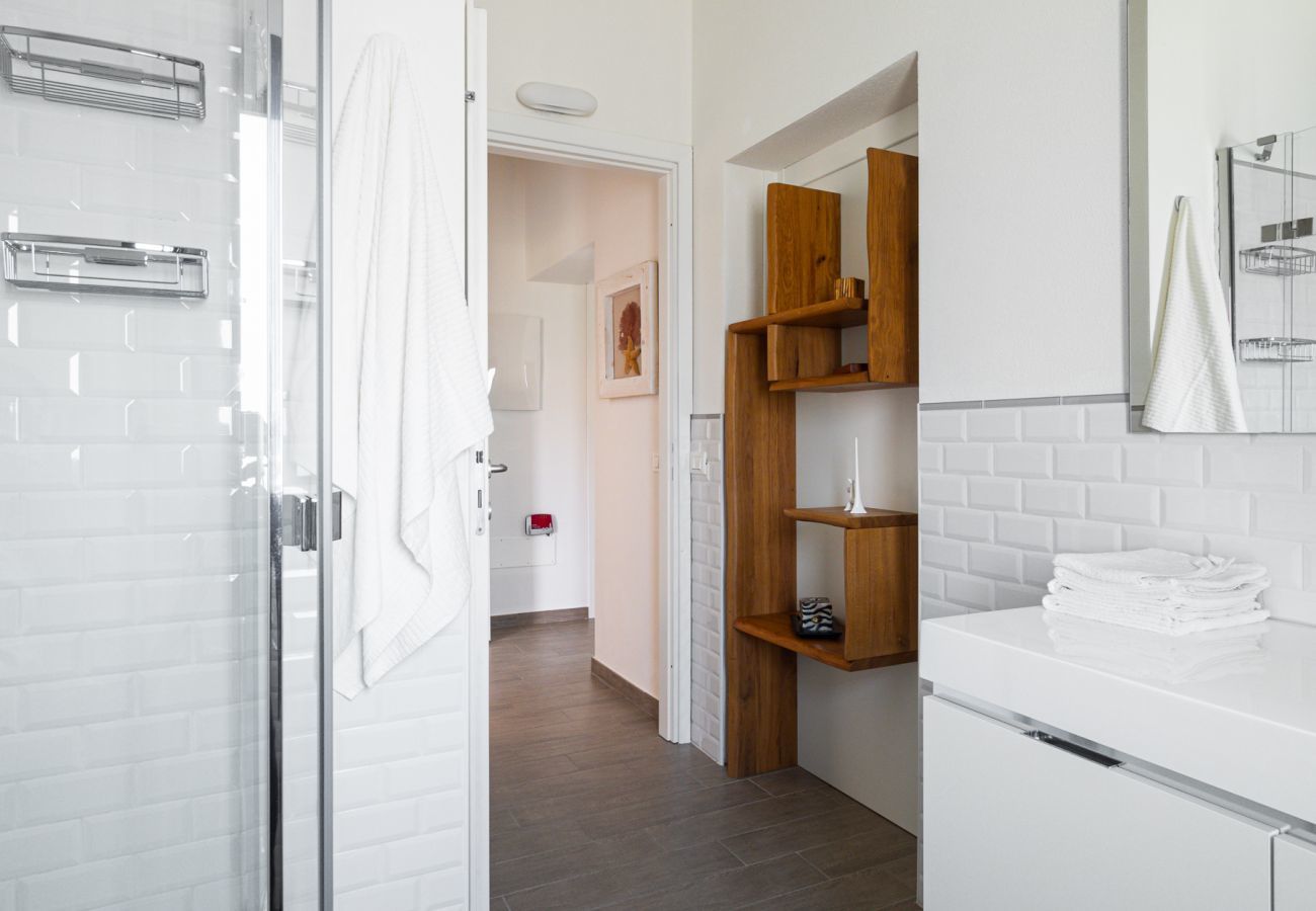 Ferienwohnung in Olbia - WLofts 11 - gemütliches Design Apartment Meerblick mit Blick auf Pittulongu | KLODGE
