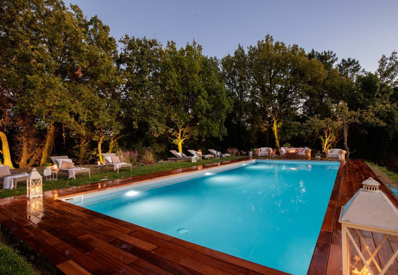 Villa in Capannori - Villa Lorena, a Family Vintage Home with Indoor Pool, Air Conditioning, Outdoor Pool, Fitness Room & Wifi