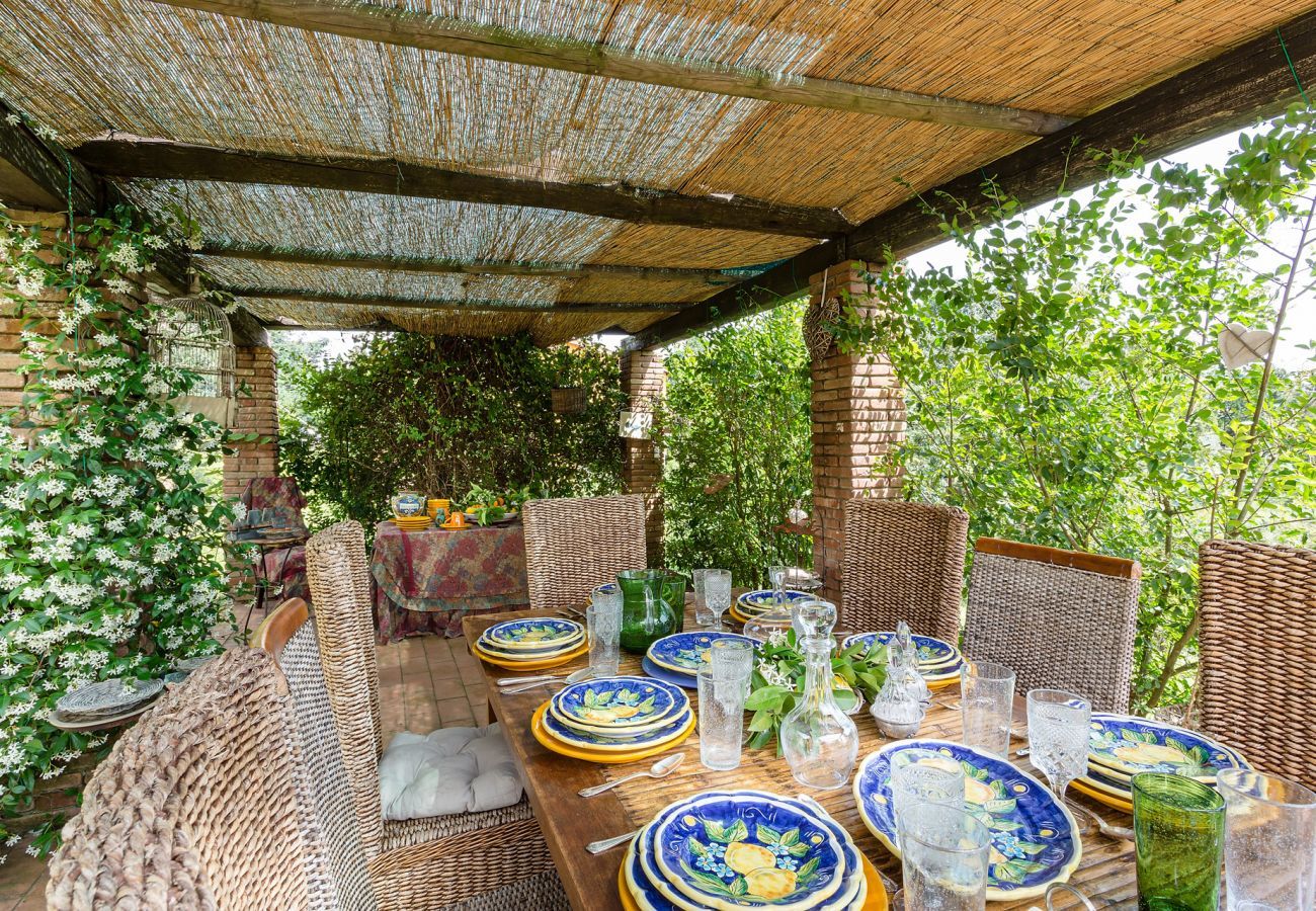 Villa in Capannori - Villa Lorena, a Family Vintage Home with Indoor Pool, Air Conditioning, Outdoor Pool, Fitness Room & Wifi