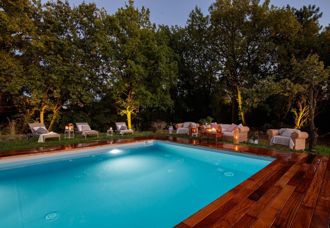 Villa in Capannori - Villa Lorena, a Family Vintage Home with Indoor Pool, Air Conditioning, Outdoor Pool, Fitness Room & Wifi