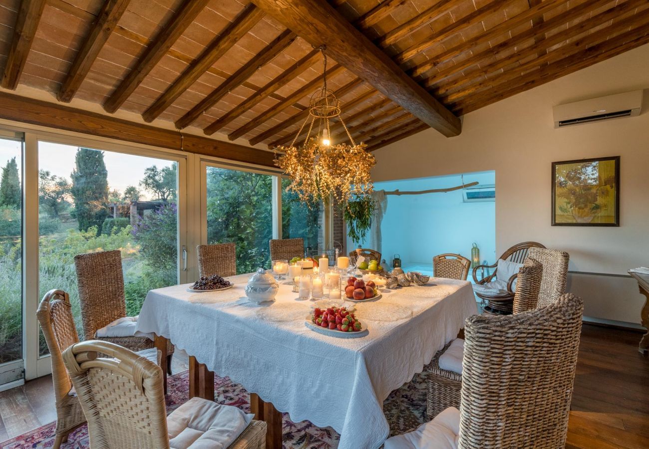 Villa in Capannori - Villa Lorena, a Family Vintage Home with Indoor Pool, Air Conditioning, Outdoor Pool, Fitness Room & Wifi