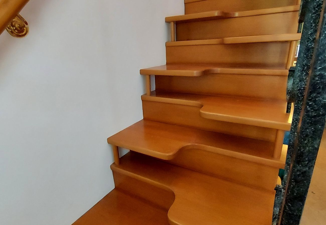Ferienwohnung in Lazise - Regarda - Apartment Pergolana 11 am See mit Pool und botanischer Garten