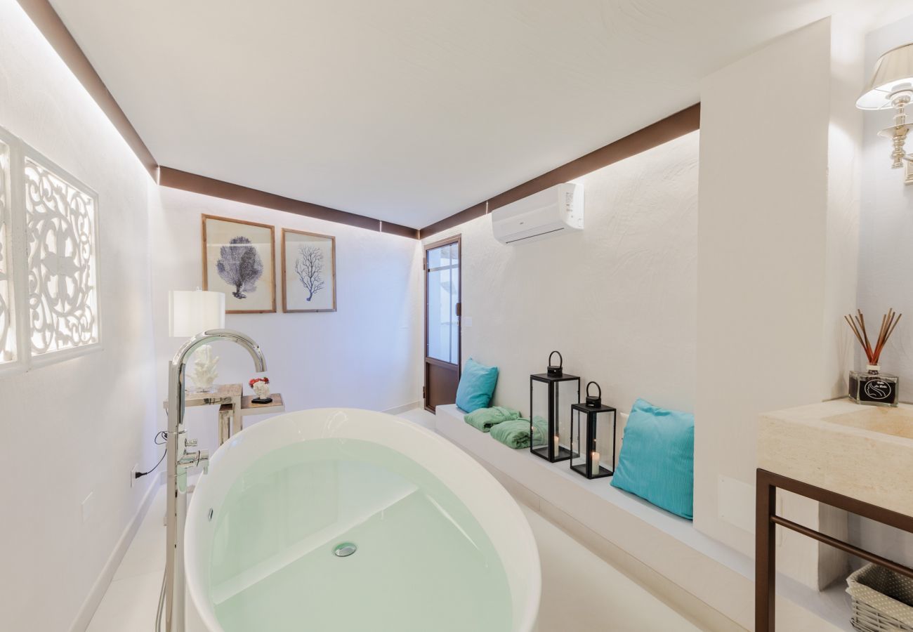 Villa in Ottiolu - Villa La Bella