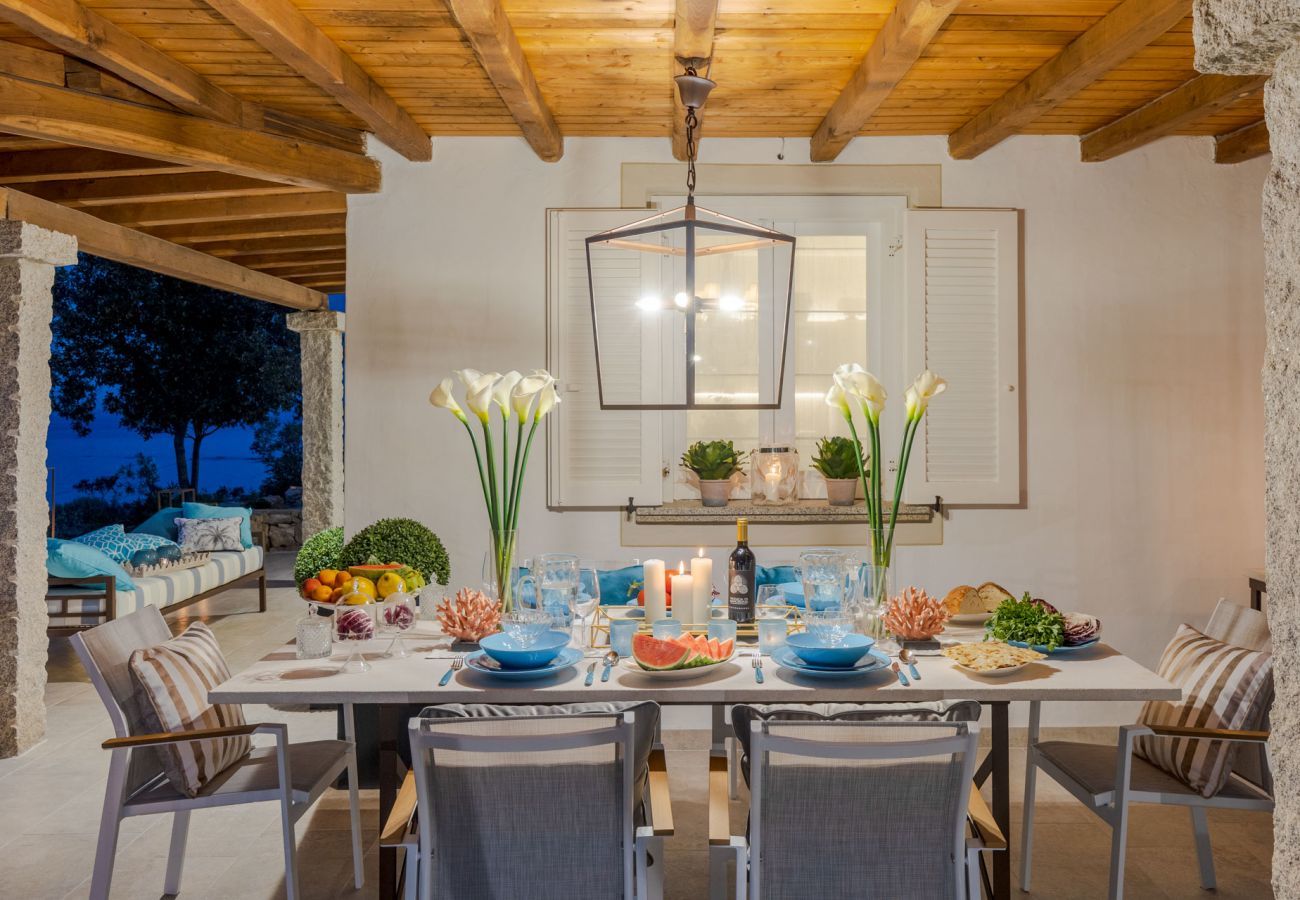 Villa in Ottiolu - Villa La Bella