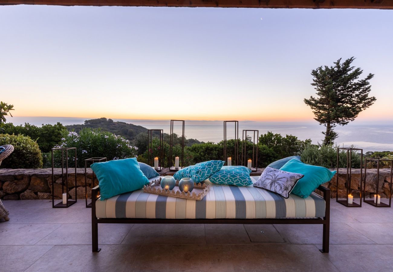 Villa in Ottiolu - VILLA LA BELLA, Luxury Seafront Villa with Panoramic Terrace in Porto Ottiolu, Sardinia