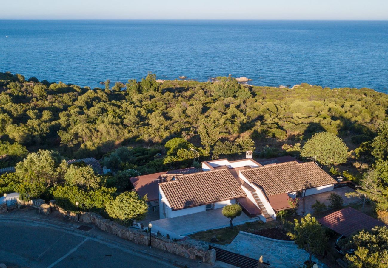 Villa in Ottiolu - VILLA LA BELLA, Luxury Seafront Villa with Panoramic Terrace in Porto Ottiolu, Sardinia