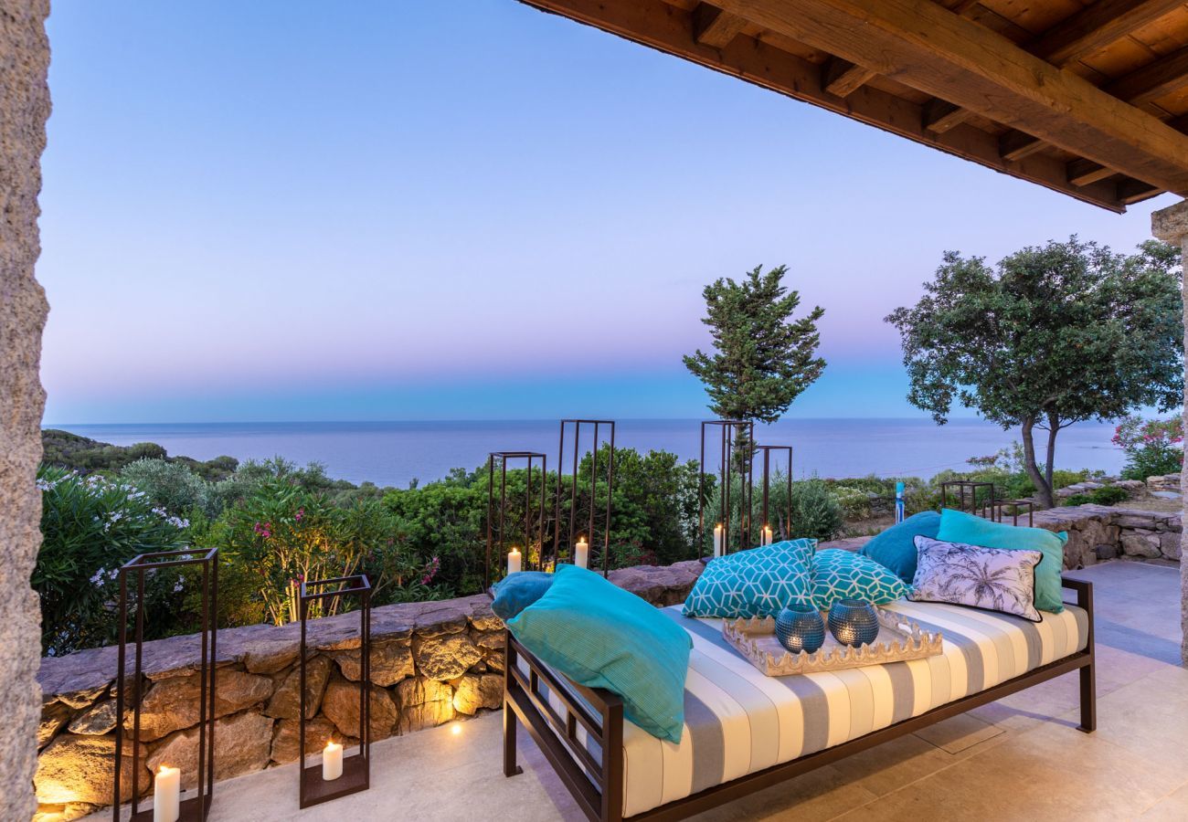 Villa in Ottiolu - VILLA LA BELLA, Luxury Seafront Villa with Panoramic Terrace in Porto Ottiolu, Sardinia