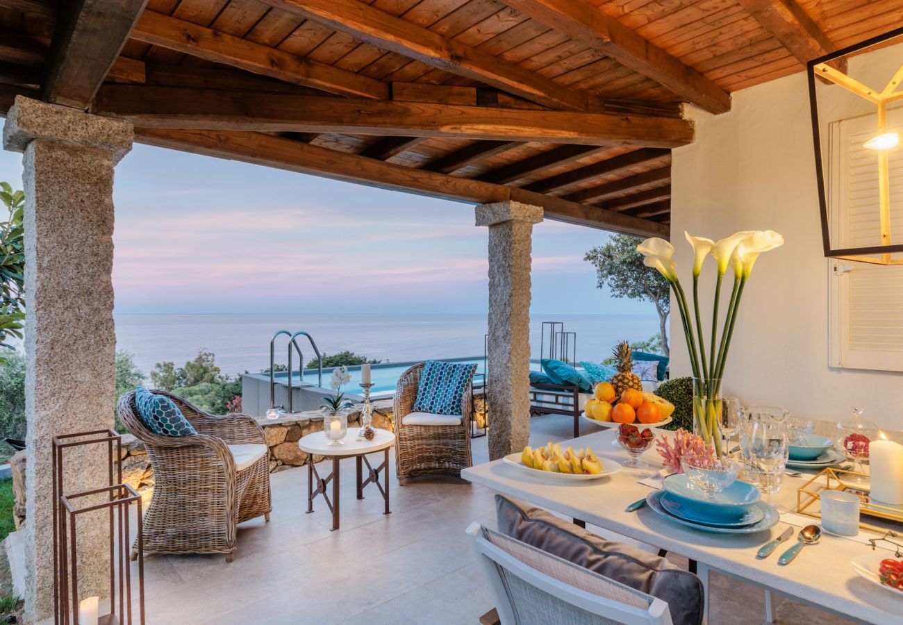 Villa in Ottiolu - VILLA LA BELLA, Luxury Seafront Villa with Panoramic Terrace in Porto Ottiolu, Sardinia