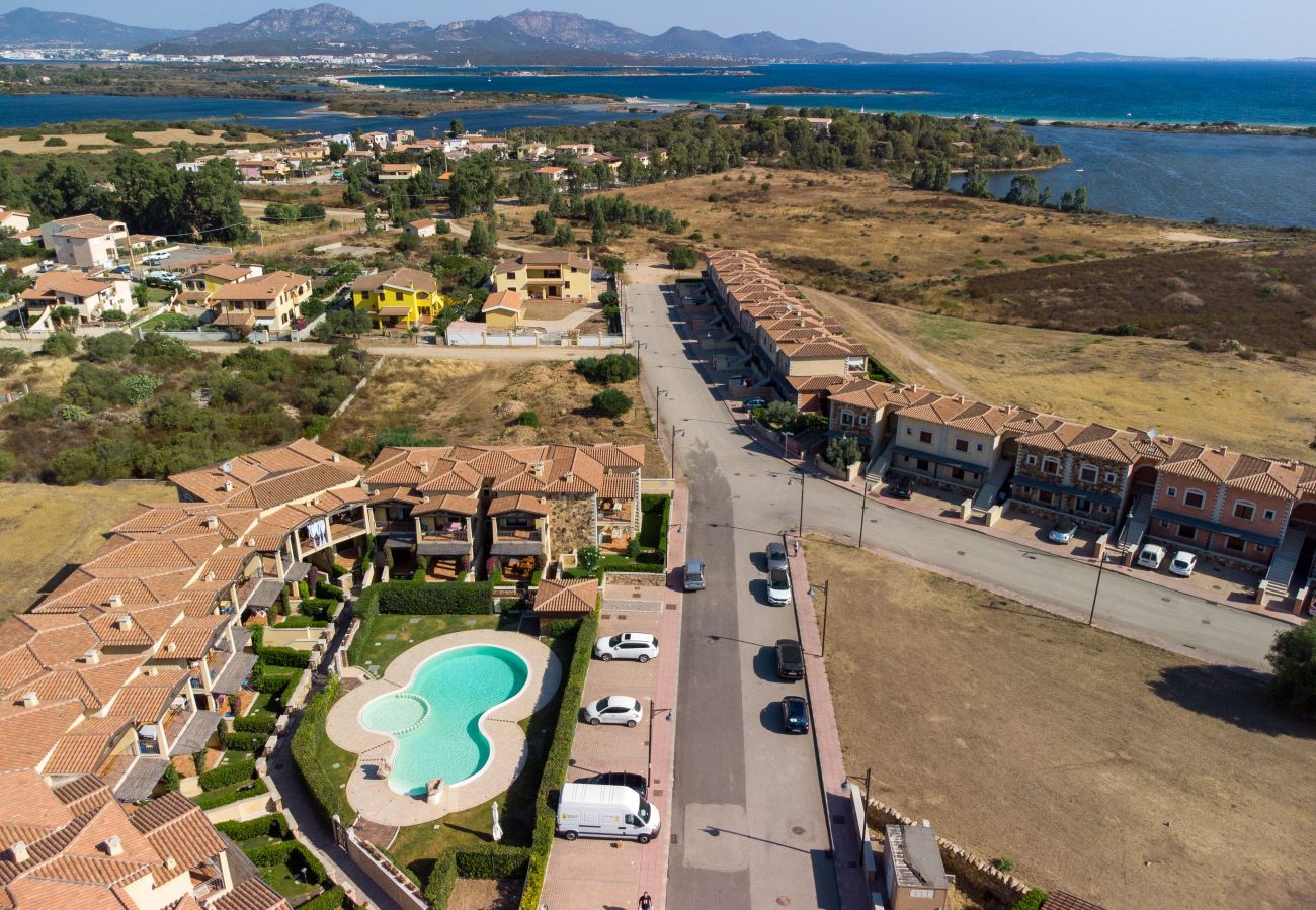 Ferienwohnung in Olbia - Myrsine Viola - moderne Wohnung mit Swimmingpool