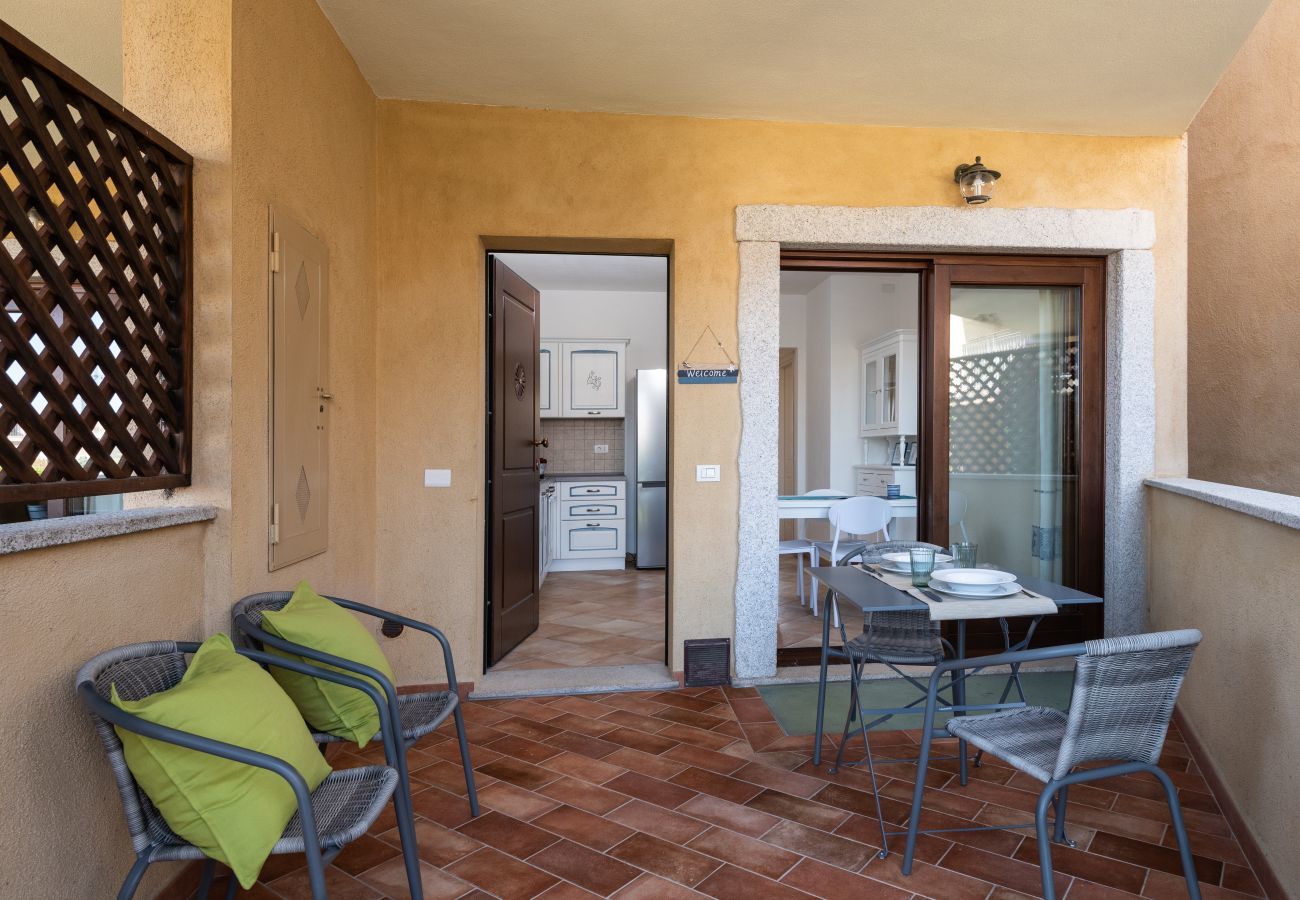 Ferienwohnung in Olbia - Myrsine Viola - moderne Wohnung mit Swimmingpool