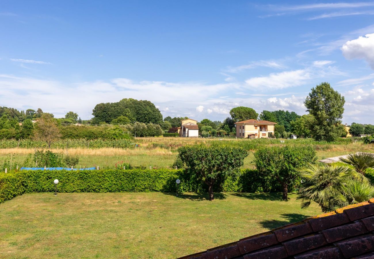 Villa in Lucca - Nonna Bianca, a Genuine Farmhouse in Sant'Alessio, Lucca