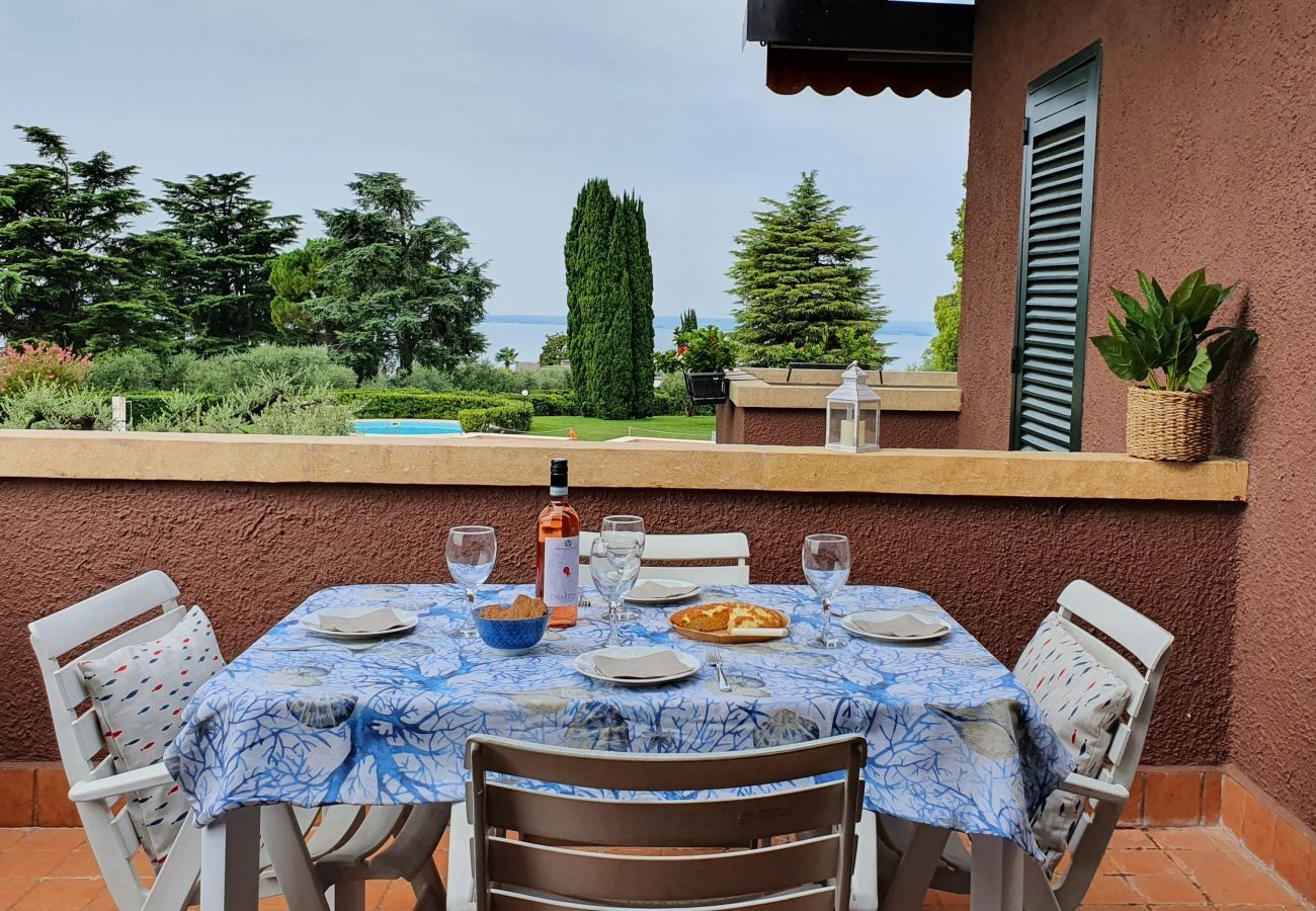 Ferienwohnung in Bardolino - Regarda - Blue View 2 mit Pool, Seeblick, Wlan, 2 Schlafzimmer