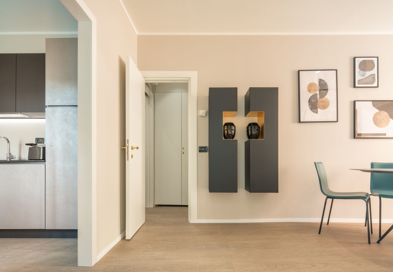 Ferienwohnung in Dorsoduro - Accademia Design Apartment with Balcony R&R 