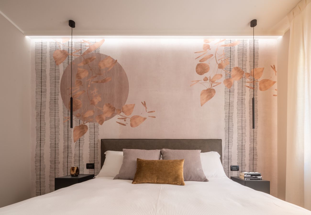 Ferienwohnung in Dorsoduro - Accademia Design Apartment with Balcony R&R