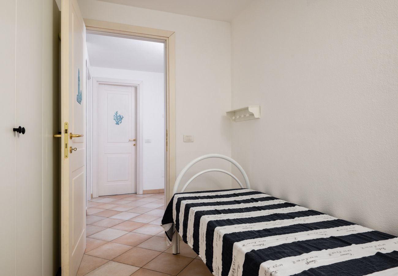 Ferienwohnung in Olbia - Myrsine 9D - Wohnung mit Blick auf Tavolara, 4min Strand | KLODGE