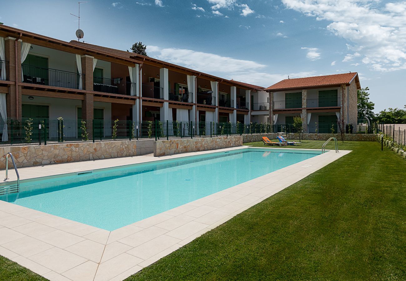 Ferienwohnung in Lazise - Regarda - Modern Wohnung Cascinale 11 mit Pool, Terrasse, Grill