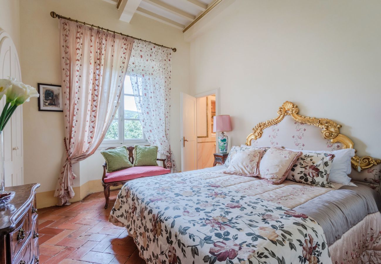 Villa in Cetona - Rocca di Cetona, a Luxury Castle with Pool in Tuscany