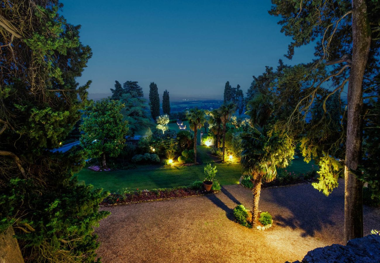 Villa in Cetona - Rocca di Cetona, a Luxury Castle with Pool in Tuscany