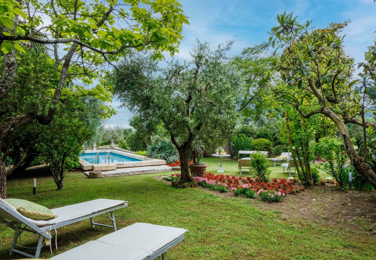 Villa in Cetona - Rocca di Cetona, a Luxury Castle with Pool in Tuscany