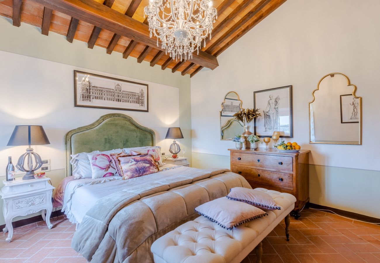 Villa in Lucca - VILLA BORBONE in Pieve Santo Stefano, a Luxury Renaissance Panoramic 9 Bedrooms Retreat Villa with Private Pool 