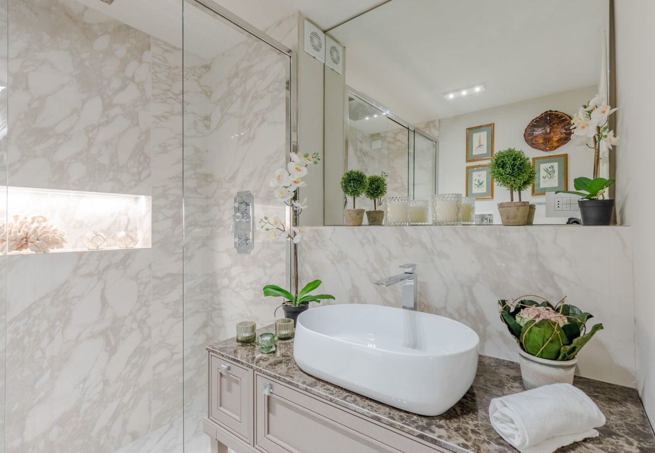 Ferienwohnung in Lucca - Casa Vanny, an Apartment with Private Garden
