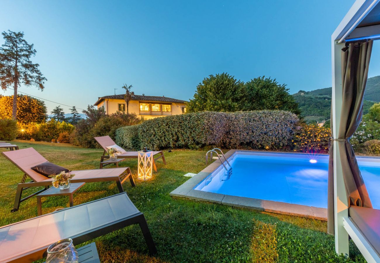 Villa in Vorno - Villa Elizabeth, newly renovated antique villa with private pool on the hills in Vorno close to Lucca
