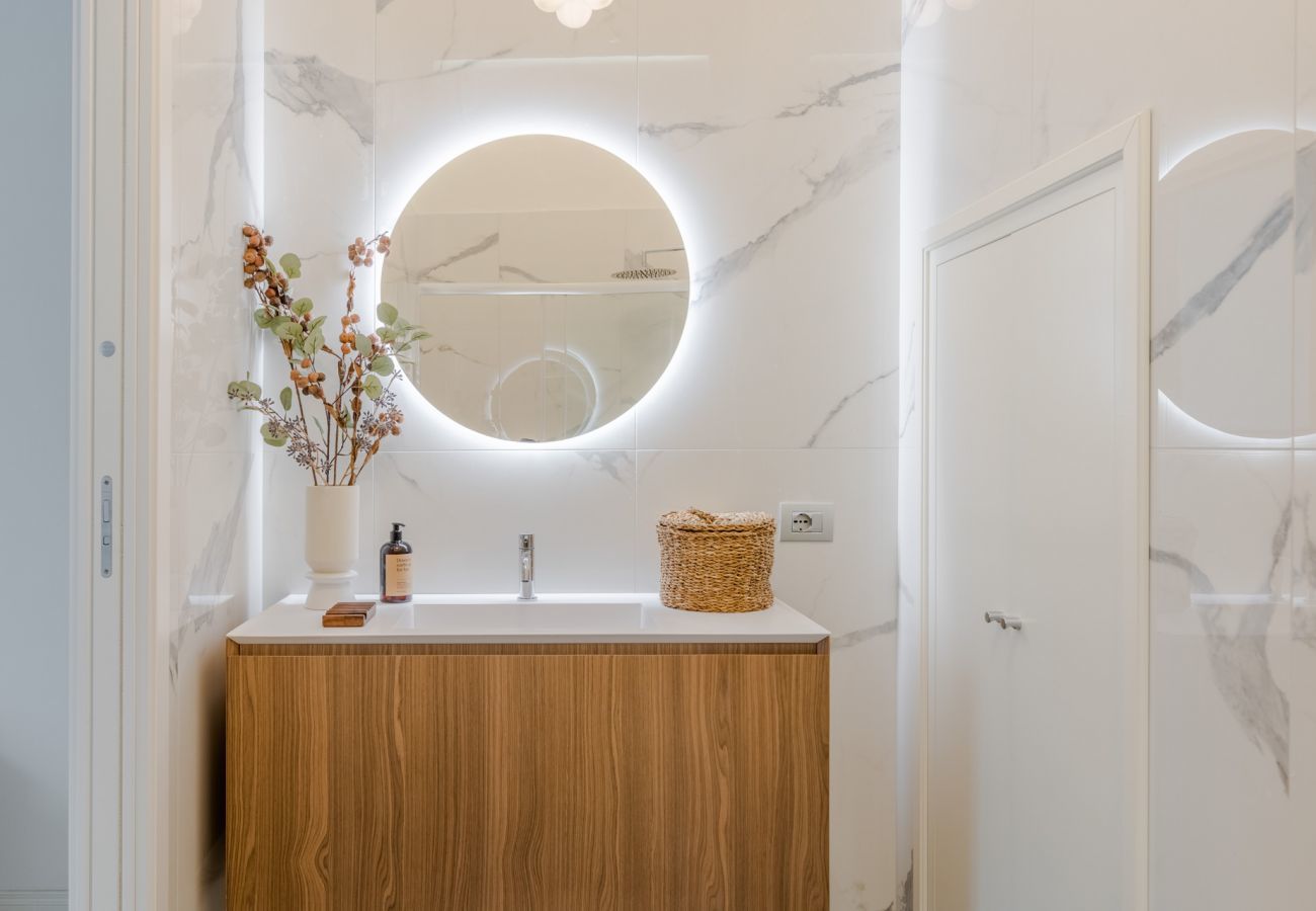 Ferienwohnung in Lucca - Casa Lazzaro, Contemporary Ground Floor Apartment