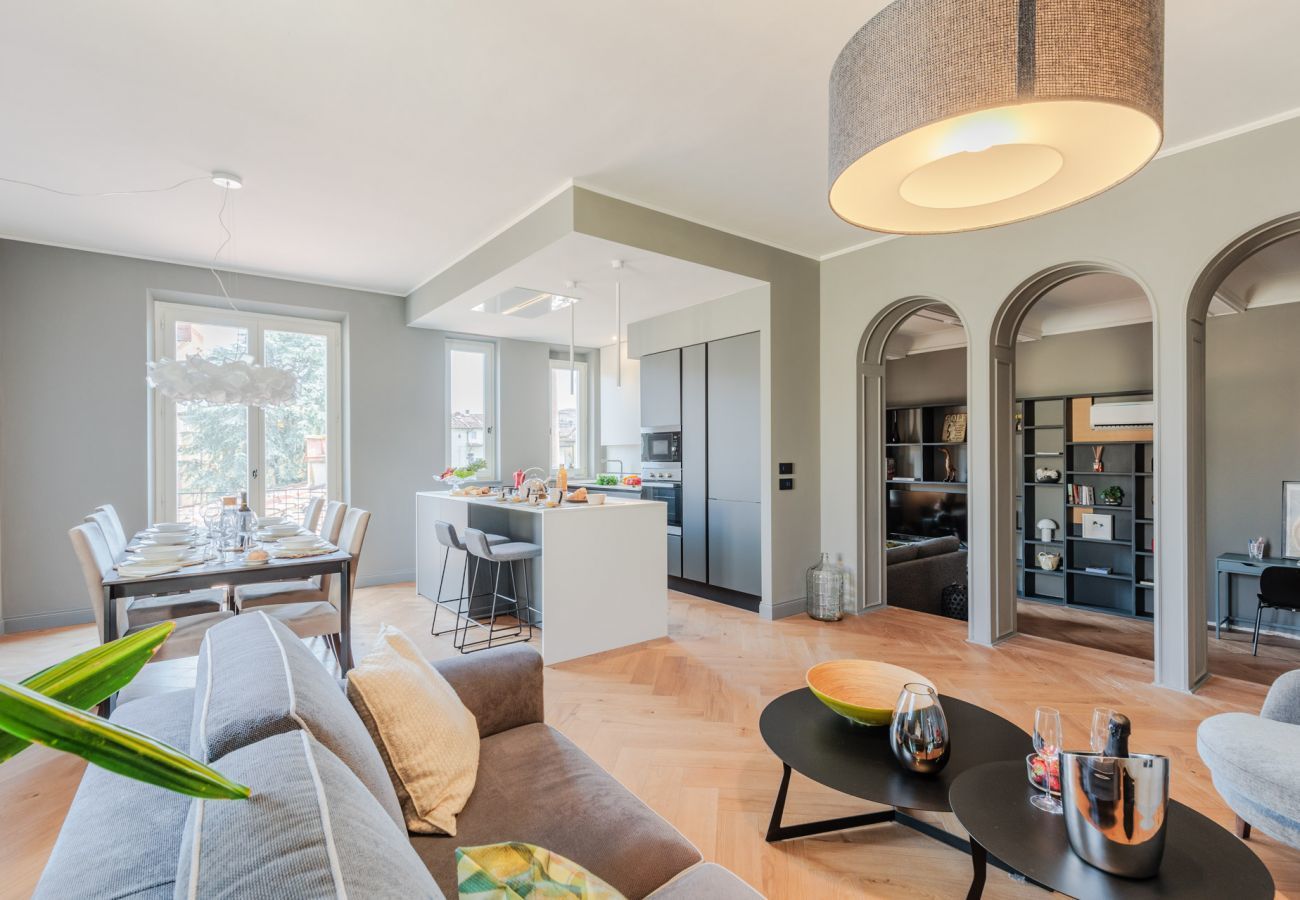 Ferienwohnung in Lucca - Casa Grey, Contemporary Penthouse