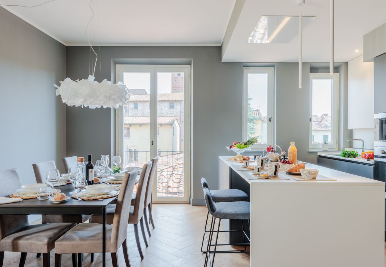 Ferienwohnung in Lucca - Casa Grey, Contemporary Penthouse