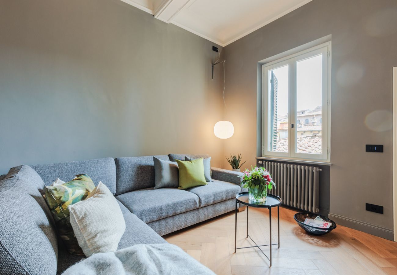 Ferienwohnung in Lucca - Casa Grey, Contemporary Penthouse