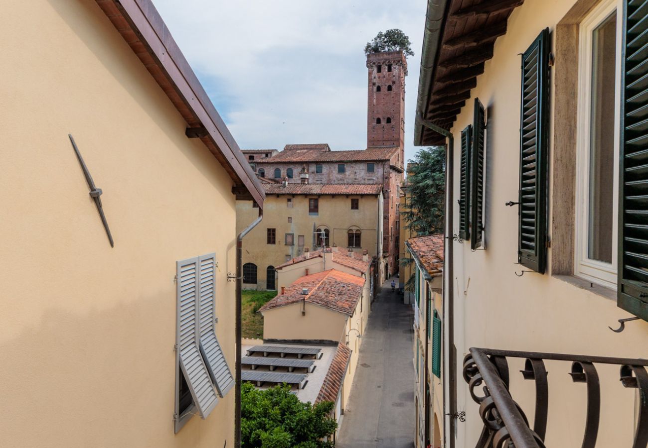 Ferienwohnung in Lucca - Casa Grey, Contemporary Penthouse