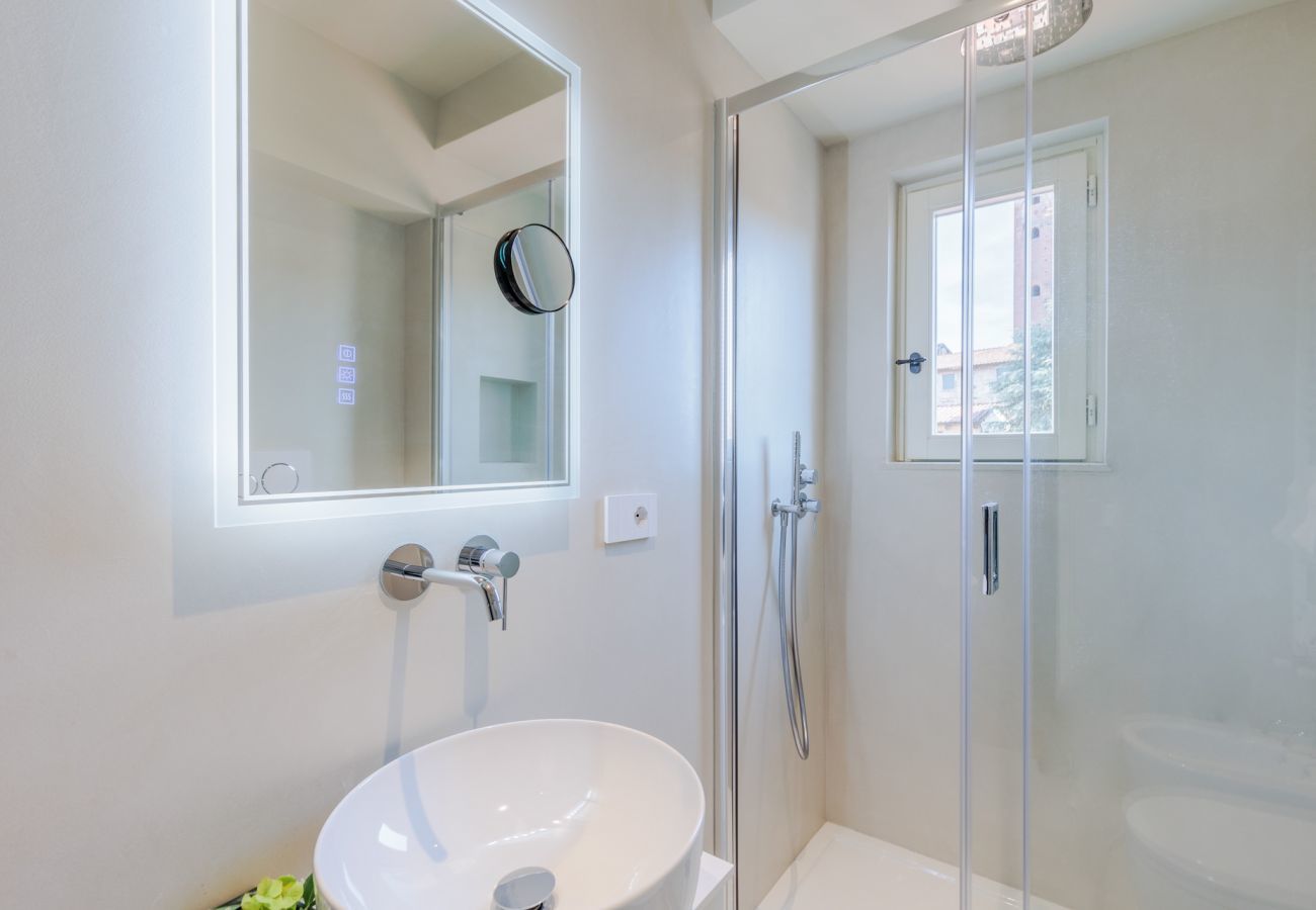 Ferienwohnung in Lucca - Casa Grey, Contemporary Penthouse
