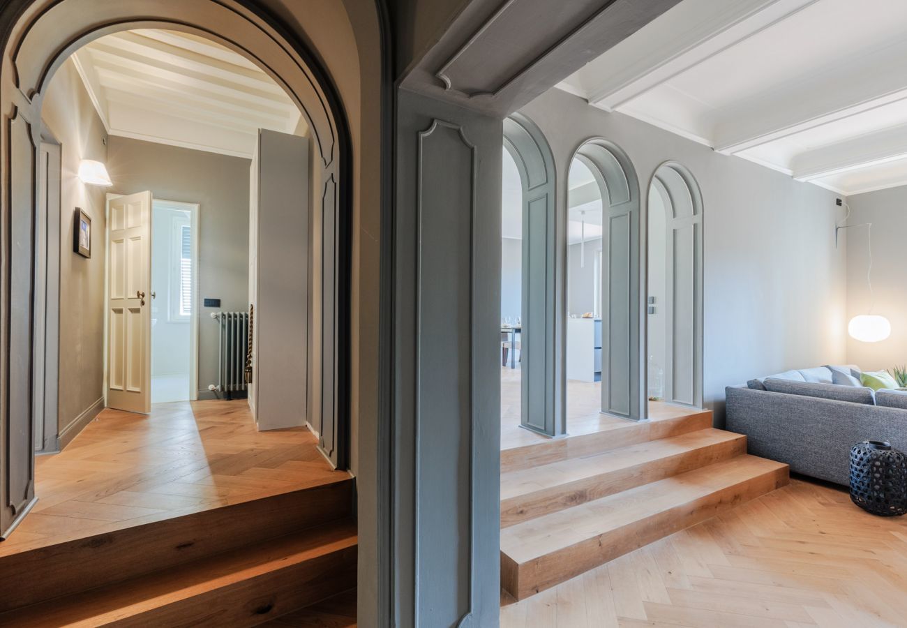 Ferienwohnung in Lucca - Casa Grey, Contemporary Penthouse