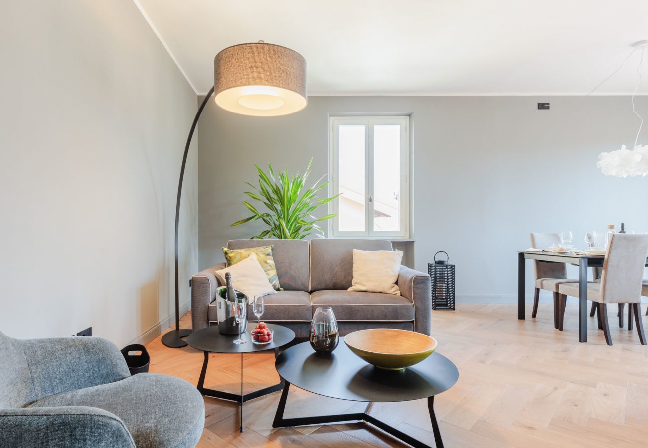 Ferienwohnung in Lucca - Casa Grey, Contemporary Penthouse