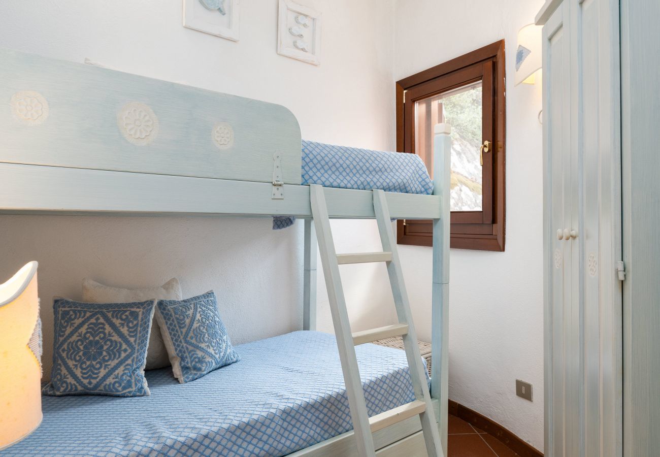 Wohnung in Porto Rotondo - I Lecci 3 - Terrasse mit Meerblick und Privatsphäre in Porto Rotondo