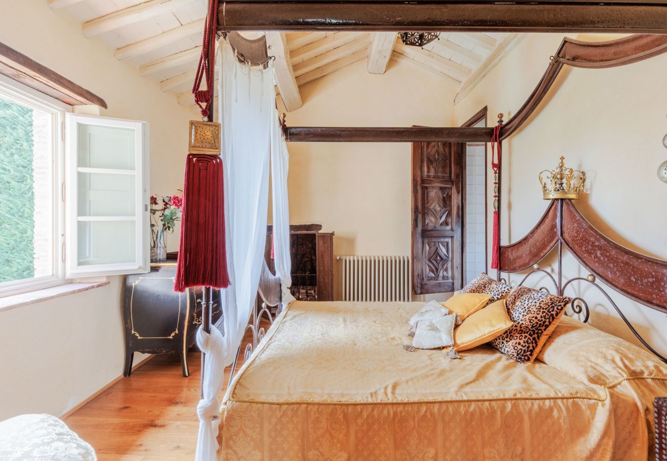 Villa in Borgo a Mozzano - Gran Burrone Castle