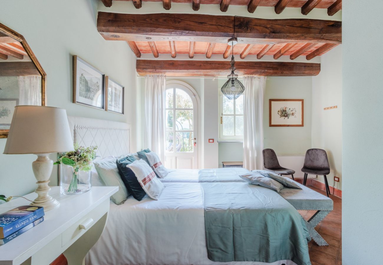 Ferienwohnung in Monte San quirico - Elisa Farmhouse Apartment in Wine Resort