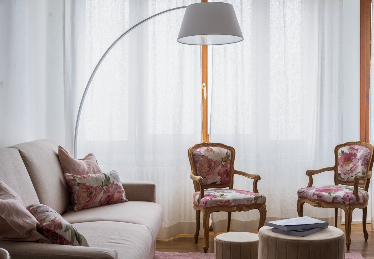 Ferienwohnung in Venedig - Venetian Palace Mauve Apartment on the Grand Canal