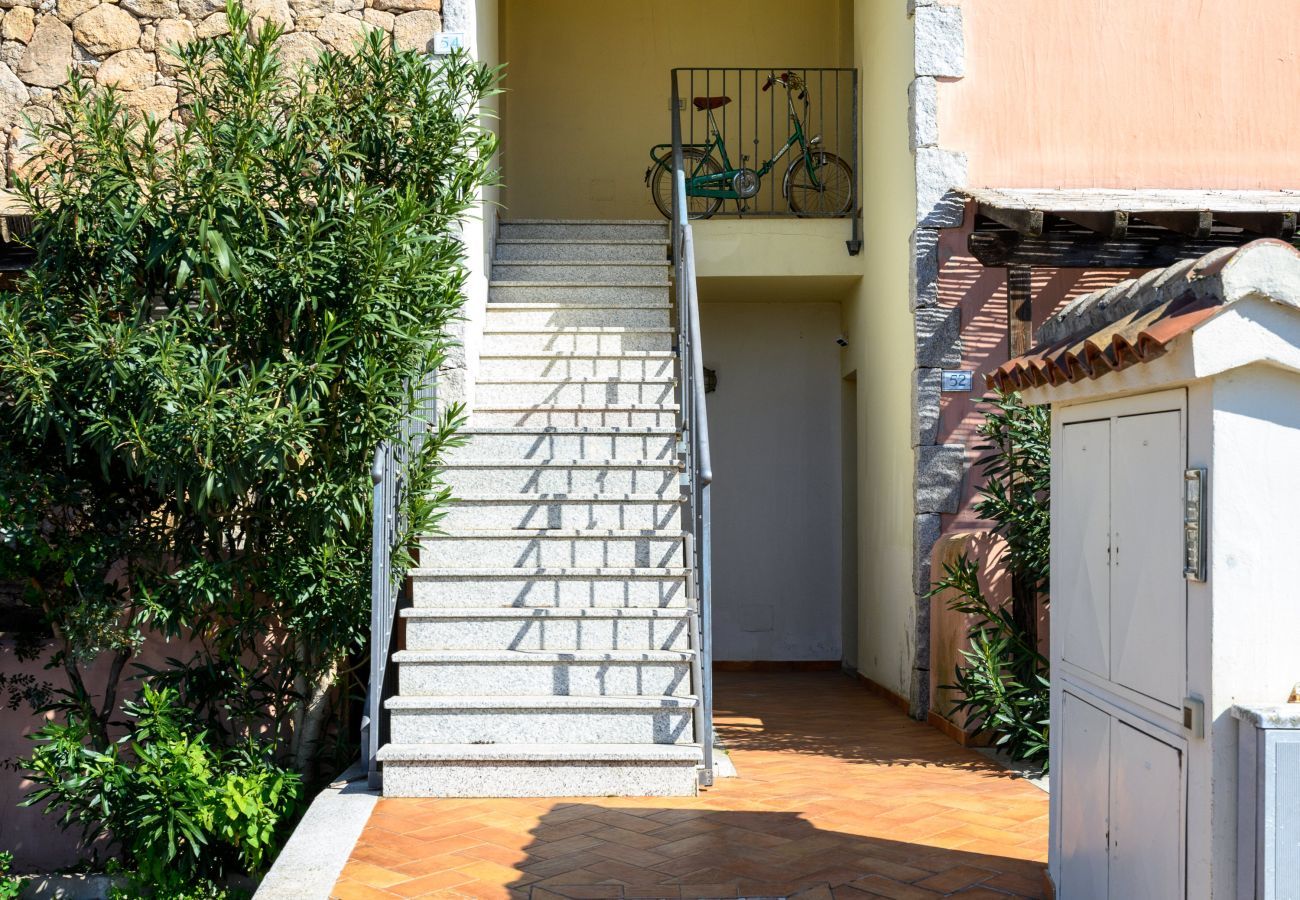 Ferienwohnung in Olbia - Myrsine 54 - Wohnung mit Blick auf Marina Maria und Tavolara