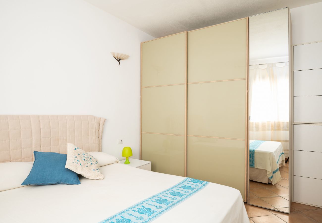 Ferienwohnung in Olbia - Myrsine 54 - Wohnung mit Blick auf Marina Maria und Tavolara