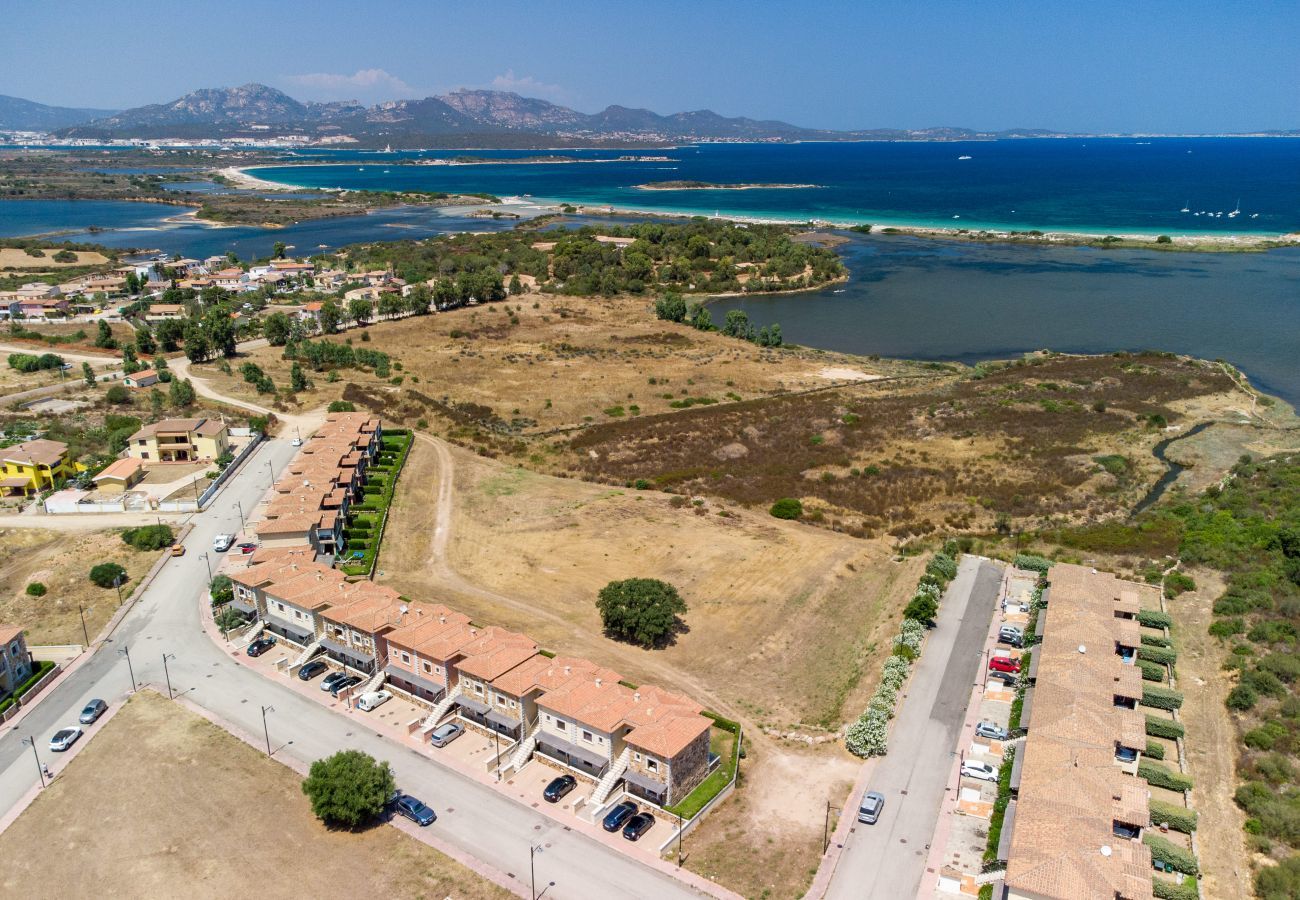 Ferienwohnung in Olbia - Myrsine 54 - Wohnung mit Blick auf Marina Maria und Tavolara