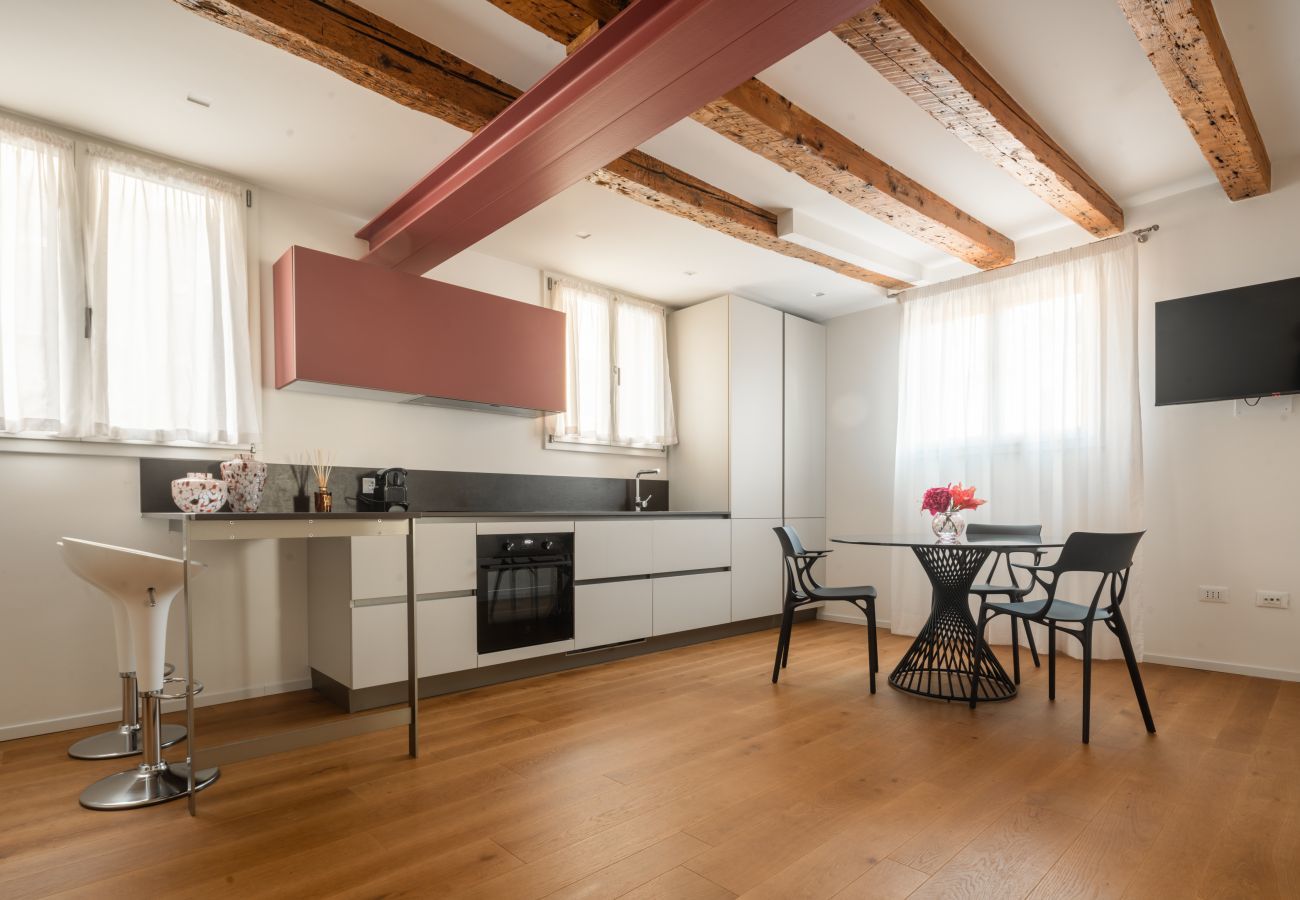 Ferienwohnung in Venedig - Ruga Bella Bridge View Apartment R&R