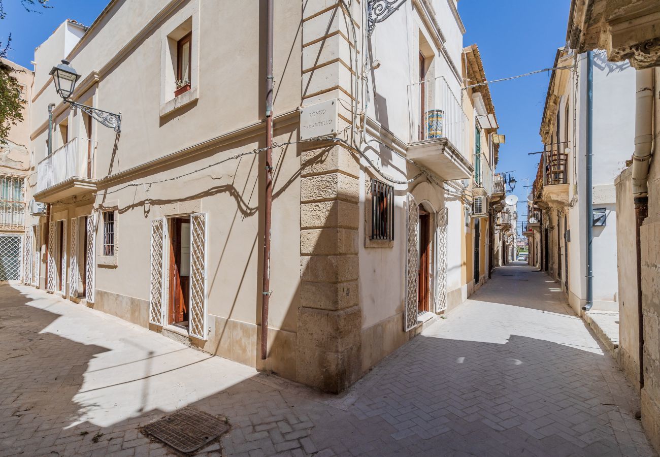 Ferienwohnung in Siracusa - Dione Terrace apartment