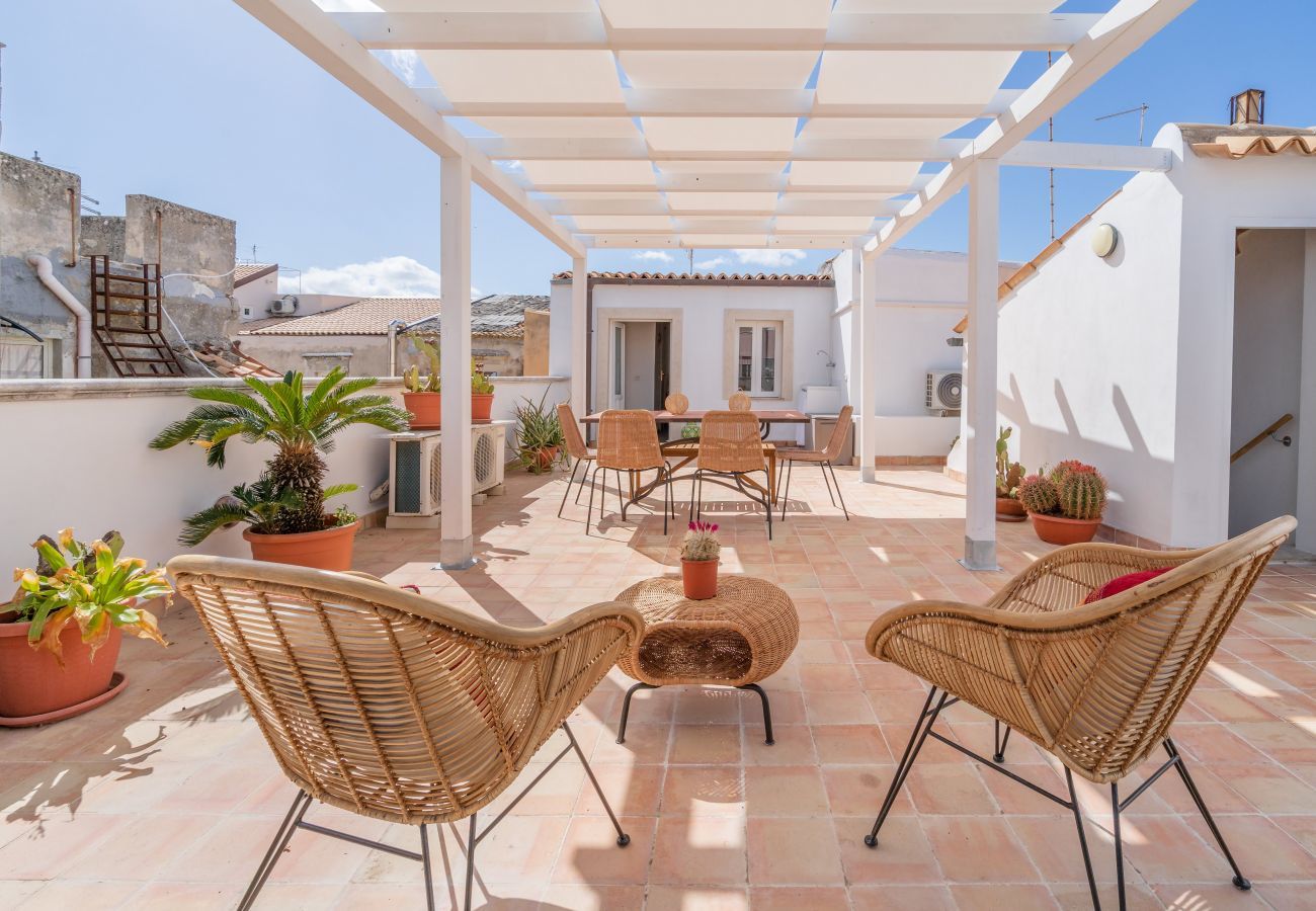 Ferienwohnung in Siracusa - Dione Terrace apartment