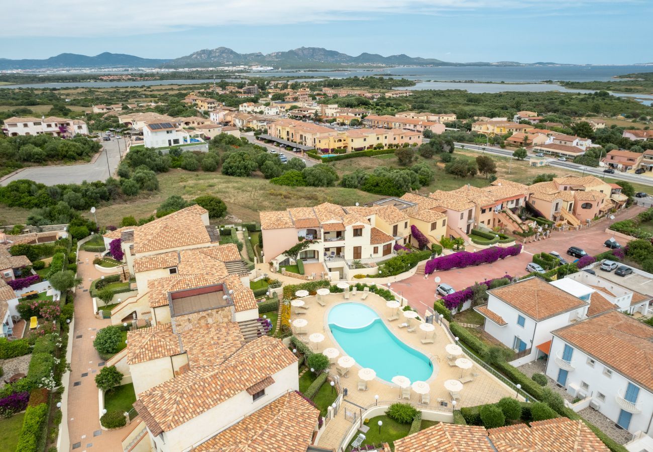 Ferienwohnung in Olbia - The Pool 9 – moderne Wohnung mit Gemeinschaftspool