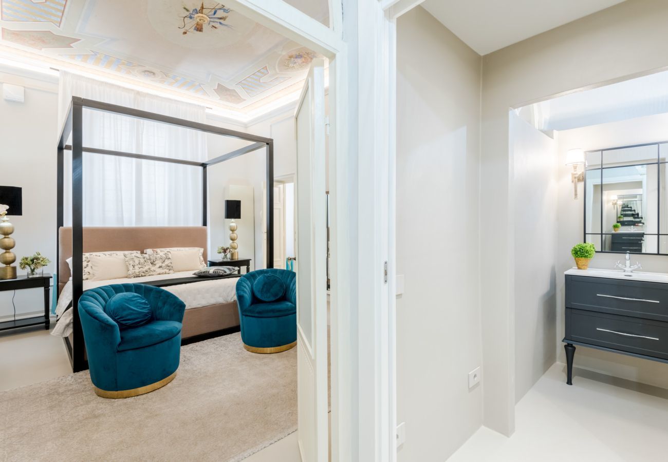 Ferienwohnung in Lucca - Gallo Cedrone, a Home with Outdoor
