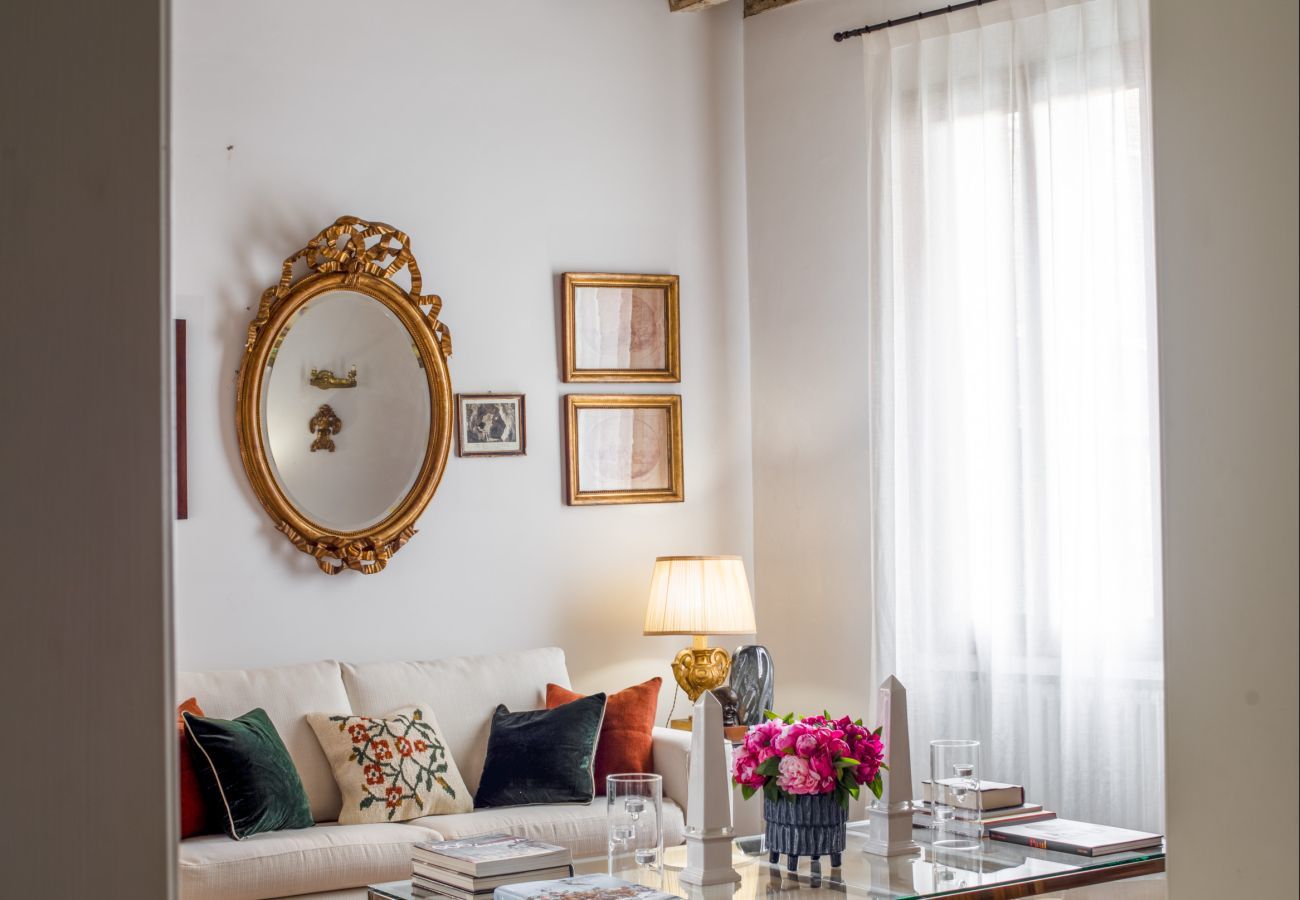 Ferienwohnung in Venedig - Miracoli Apartment with View on the Canal R&R
