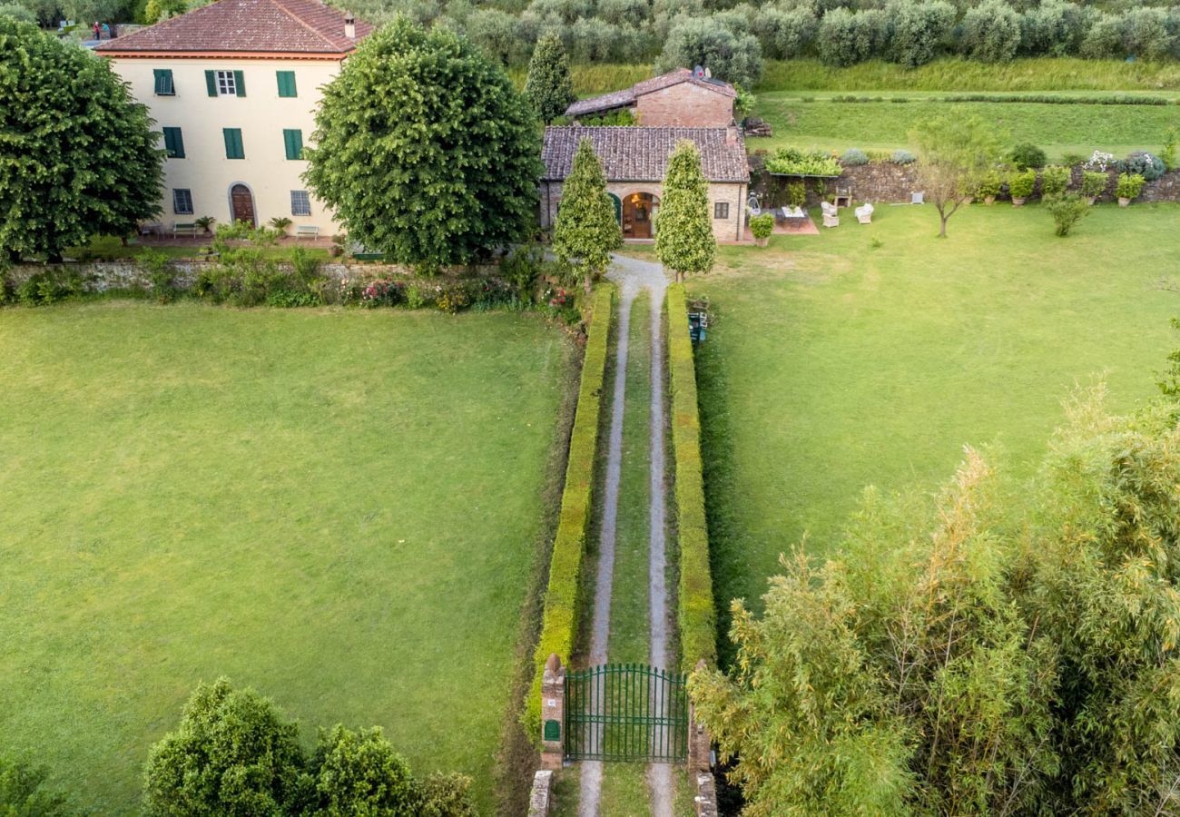 Villa in Capannori - Citrus Charm Farmhouse